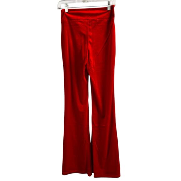 NWT ModCloth Loving The Luxe Life Red Velour Wide Leg Pants Size Small - Picture 4 of 9